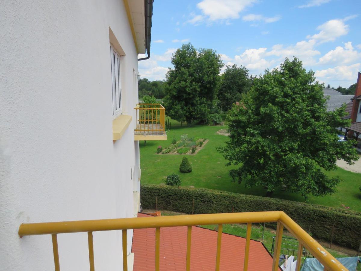 Mill House Apartment And Camping ليوتومير المظهر الخارجي الصورة