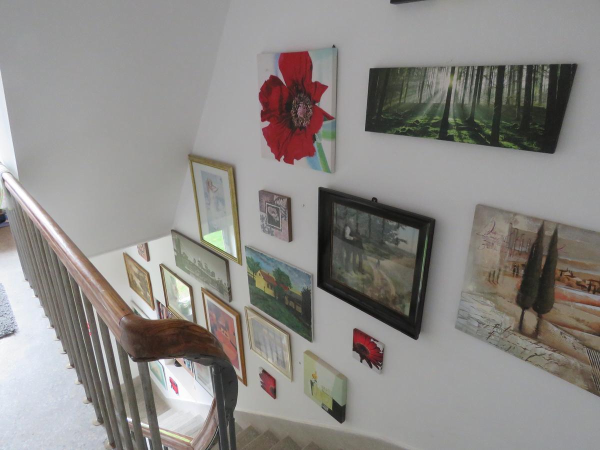 Mill House Apartment And Camping ليوتومير المظهر الخارجي الصورة