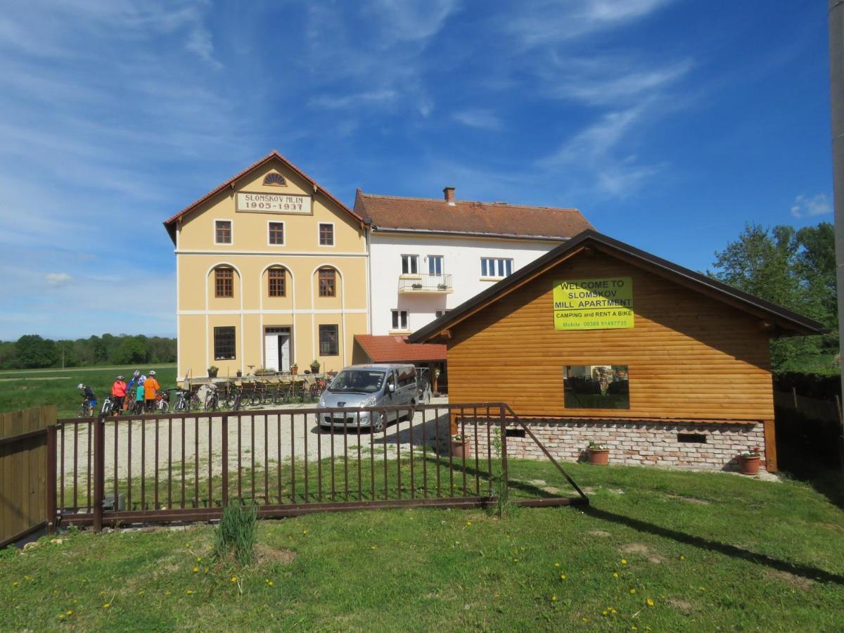 Mill House Apartment And Camping ليوتومير المظهر الخارجي الصورة